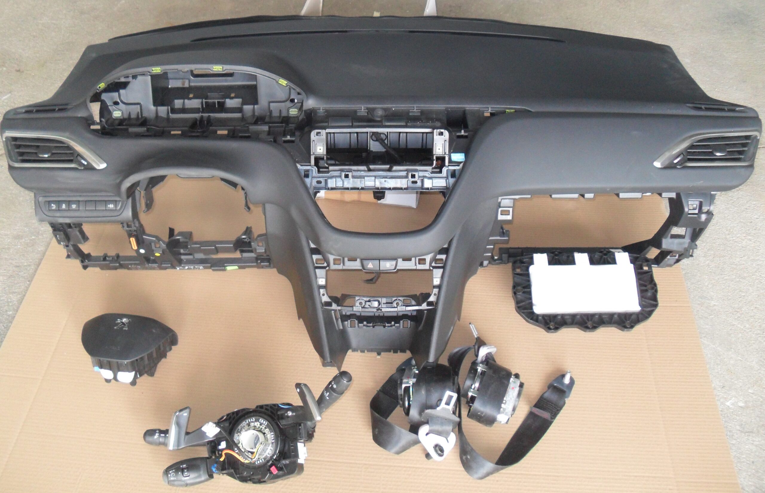 KIT AIRBAG PEUGEOT 2008 1
