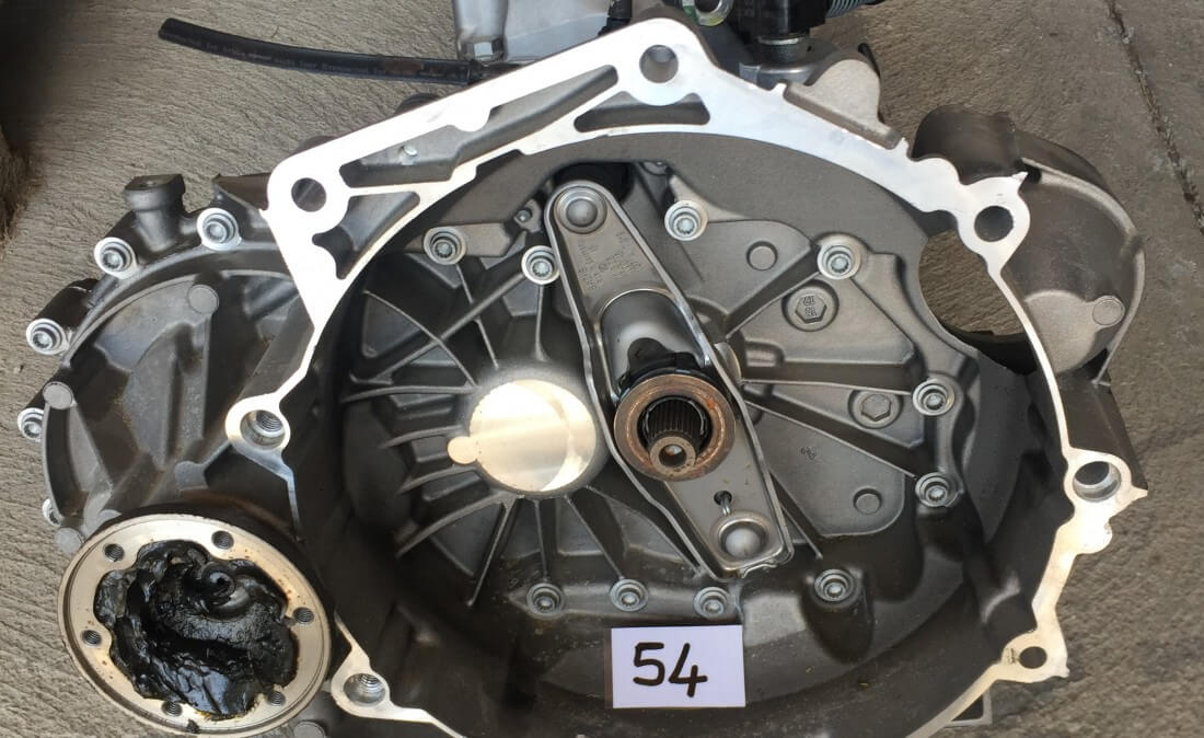 CAMBIO MARCE AUDI A3 1.6 TURBO BENZINA ANNO 2013 (1)