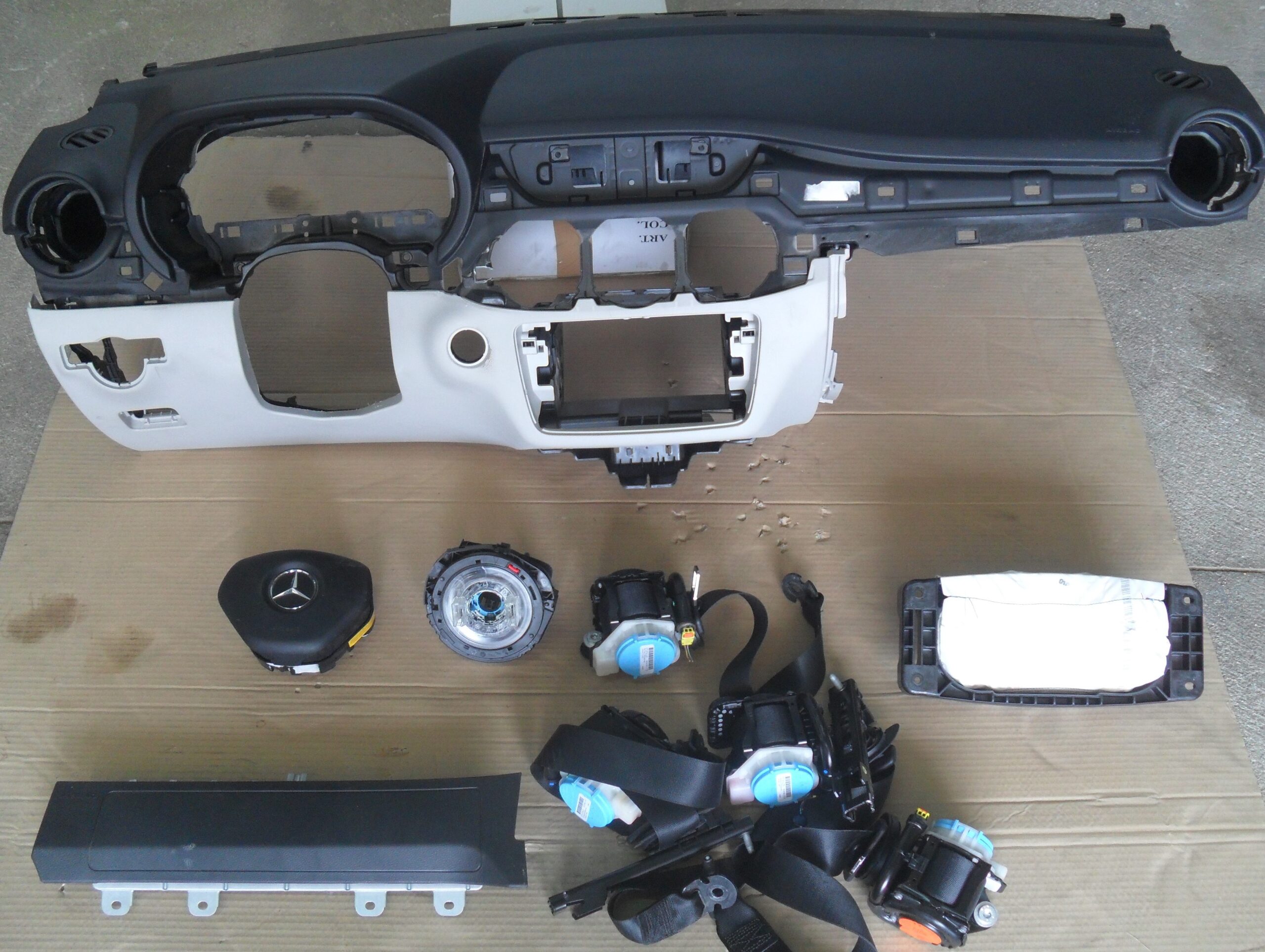 KIT AIRBAG MERCEDES CLASSE B ANNO 2015 1