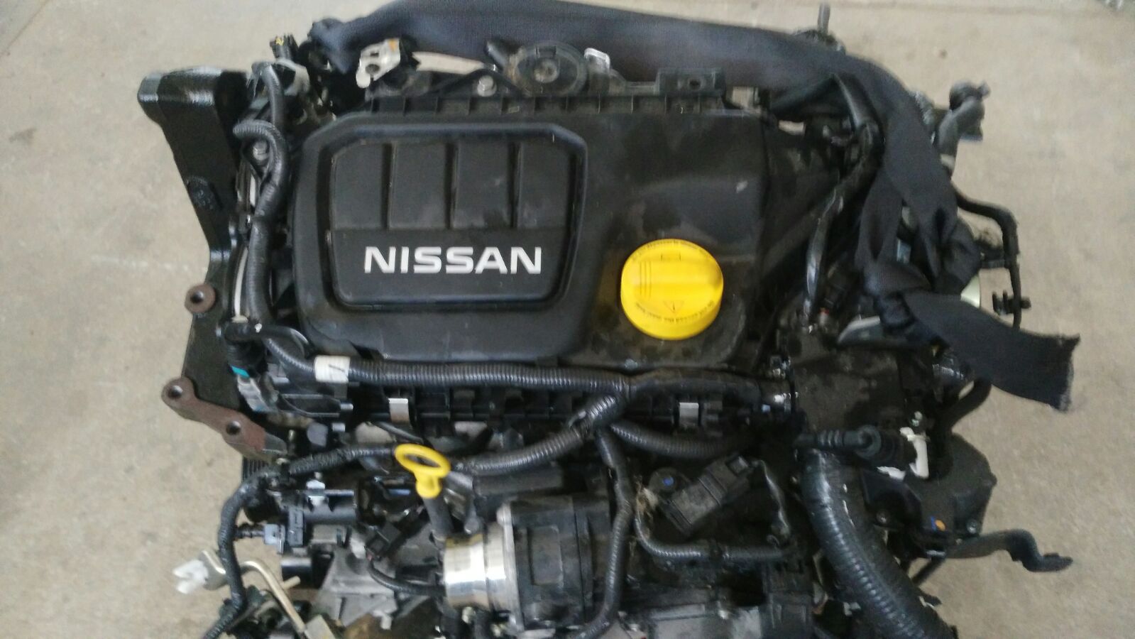 MOTORE NISSAN QASHQAI 1.6 DIESEL ANNO 2015 SIGLA R9M 1
