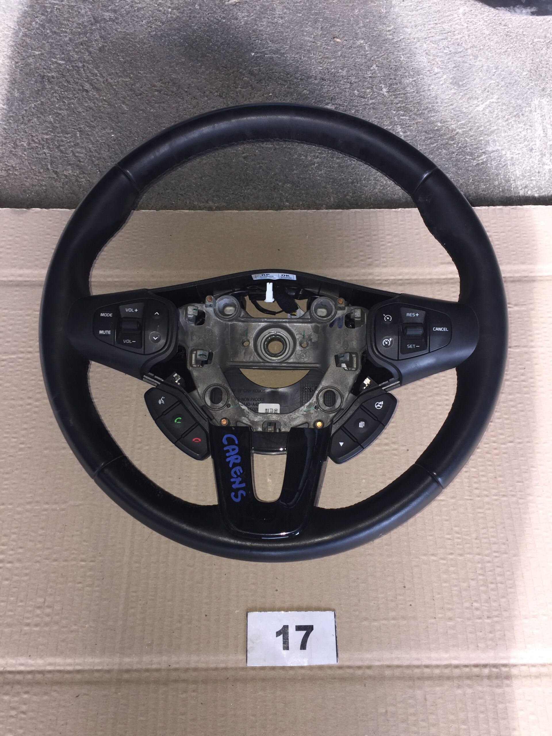 VOLANTE KIA CARENS ANNO 2014 1