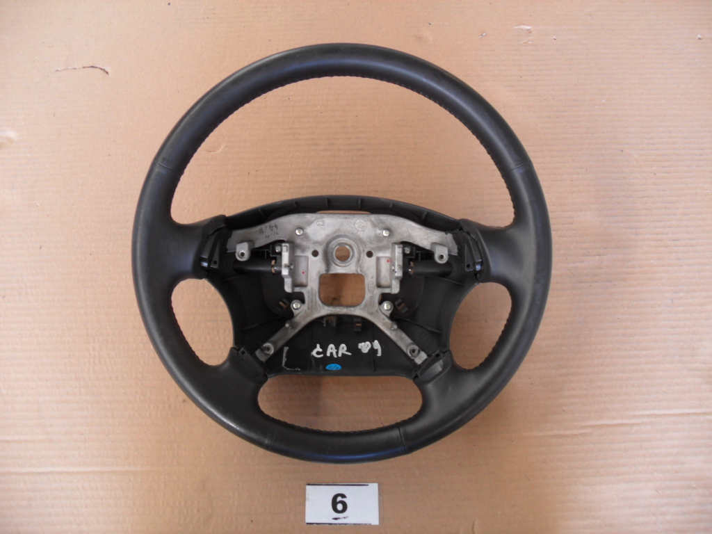 VOLANTE KIA CARNIVAL ANNO 2009 1