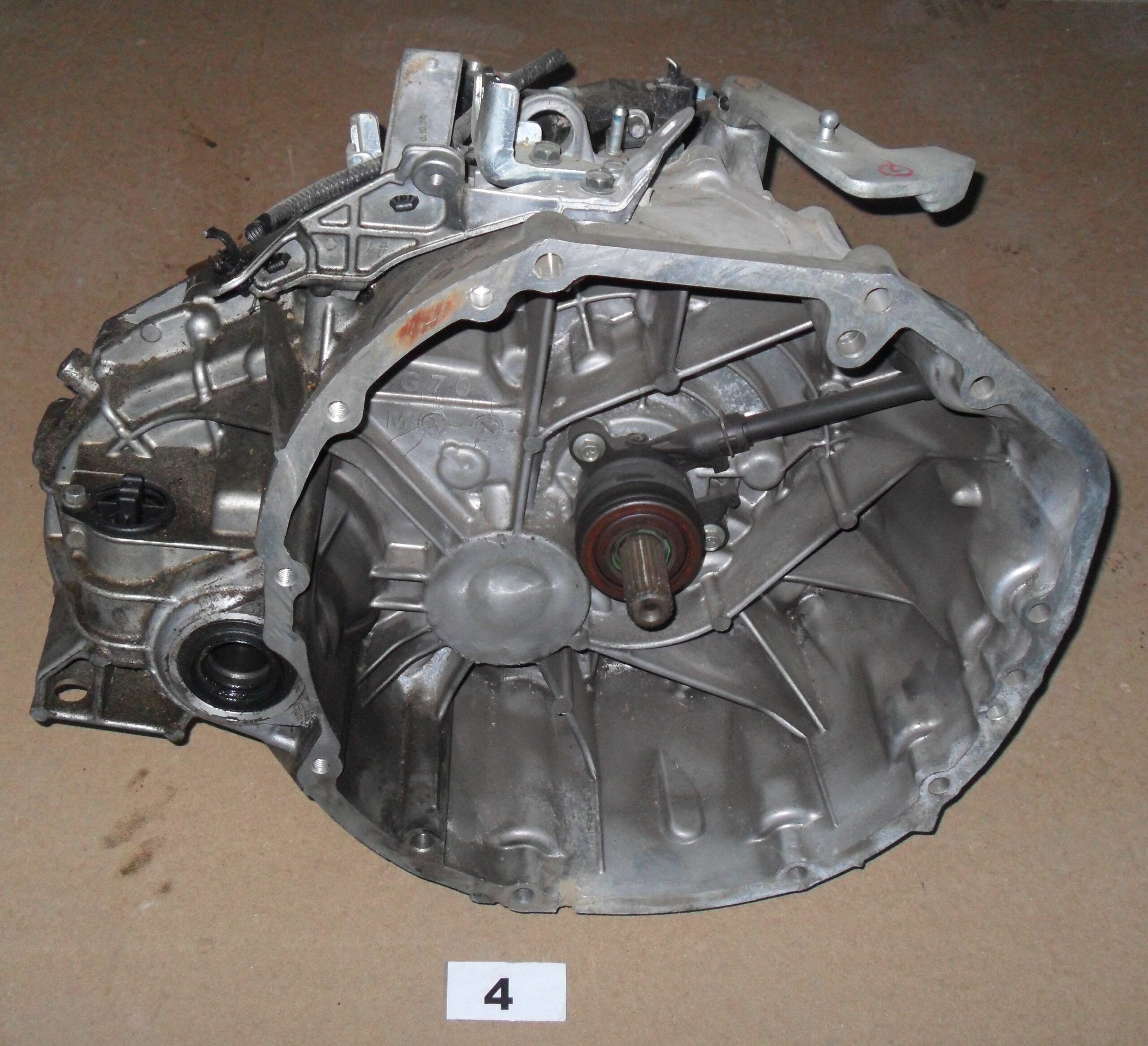 CAMBIO MARCE NISSAN QASHQAI 1.9 DIESEL ANNO 2011 1