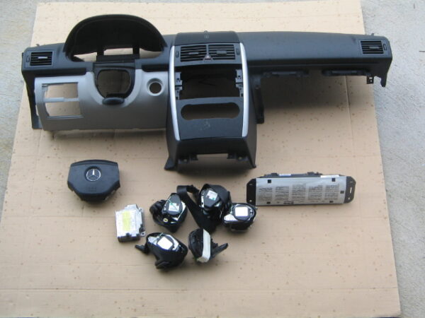 KIT AIRBAG MERCEDES CLASSE B ANNO 2008 3