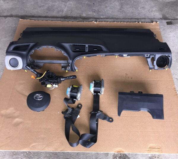 KIT AIRBAG TOYOTA YARIS ANNO 2013 3