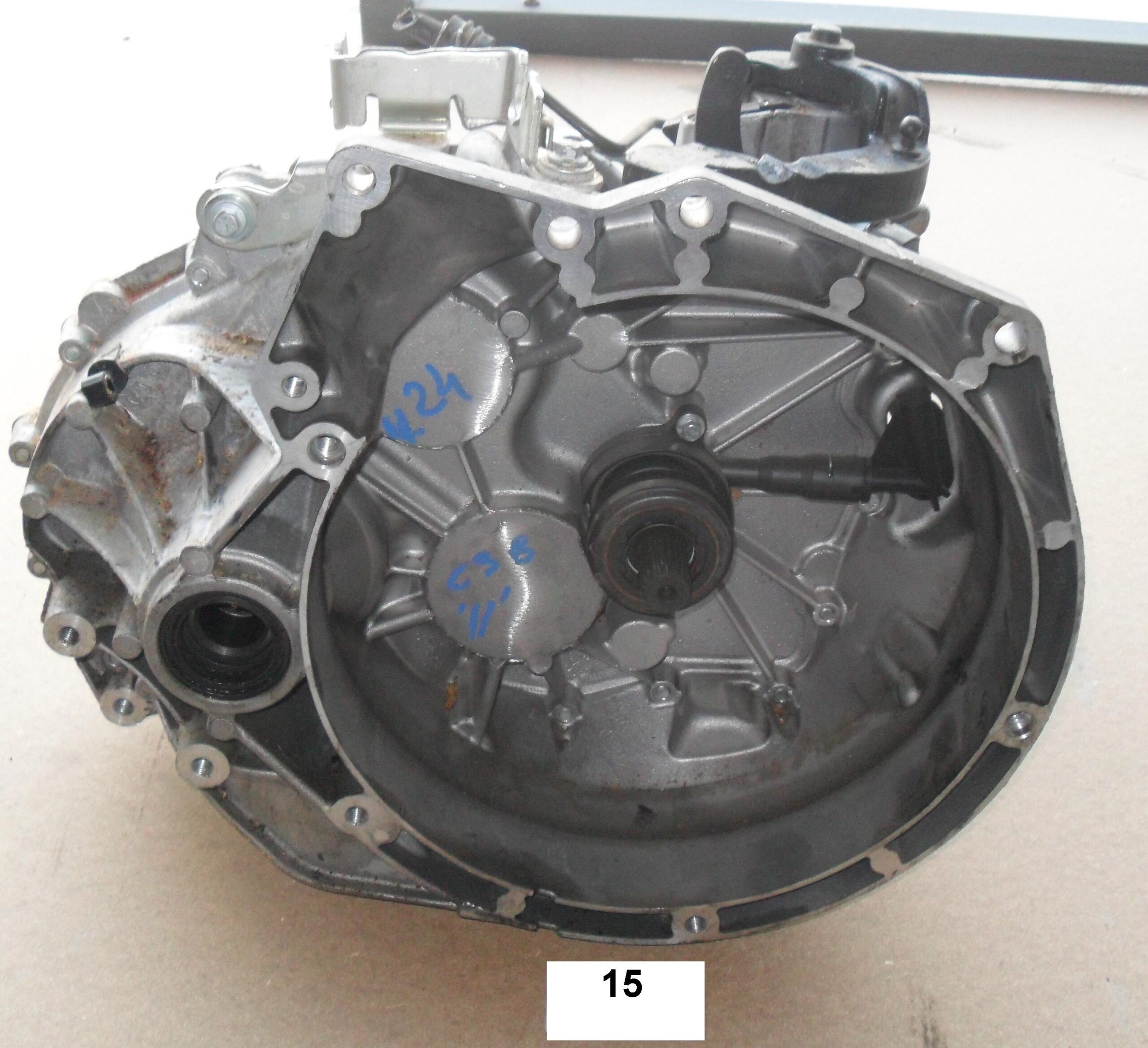 CAMBIO MARCE FORD FOCUS 1.5 DIESEL 6 MARCE ANNO 2016 1