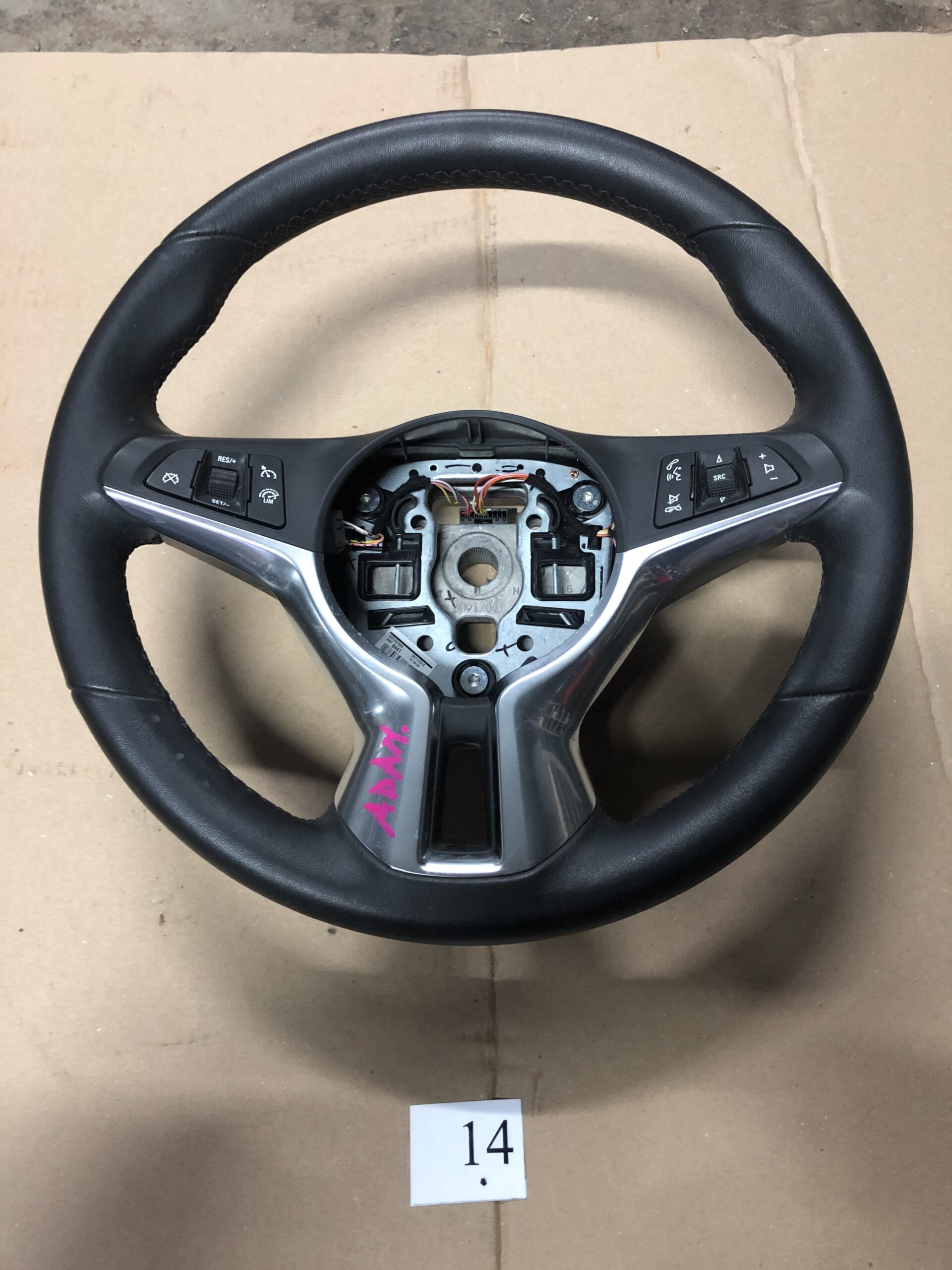 VOLANTE OPEL ADAM ANNO 2015 1