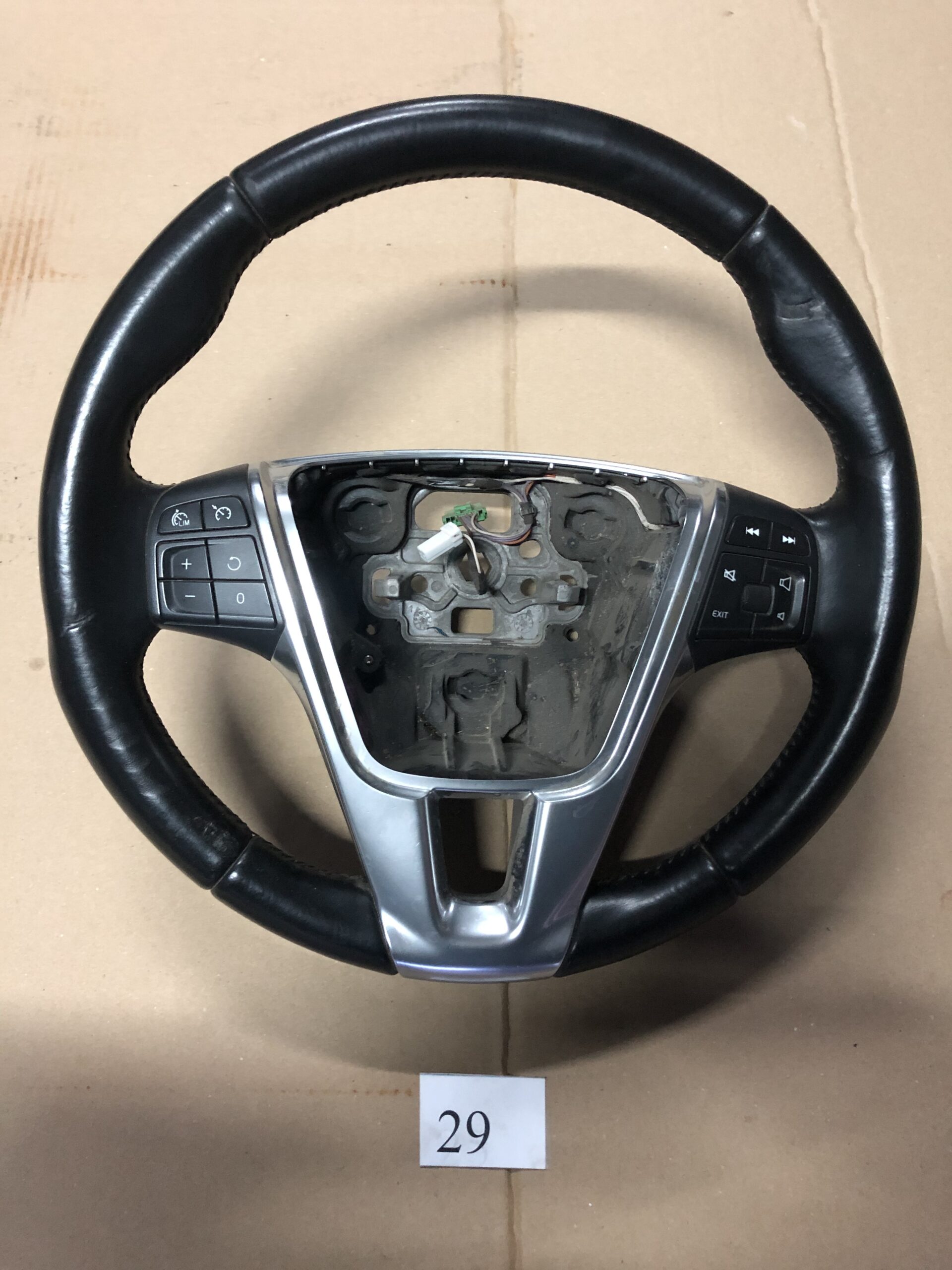 VOLANTE VOLVO V40 ANNO 2014 1