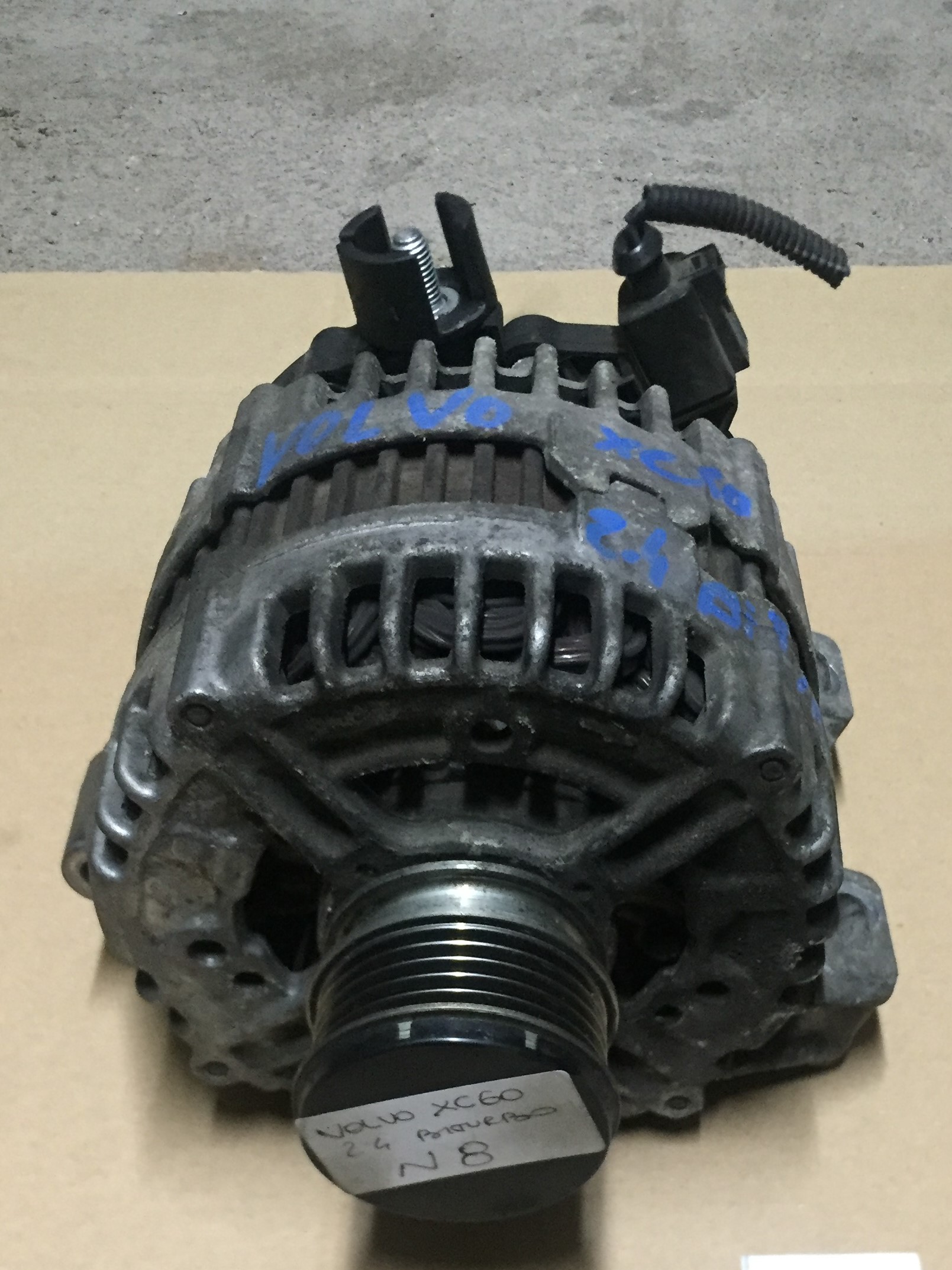 ALTERNATORE VOLVO XC60 2.0 DIESEL ANNO 2010 1