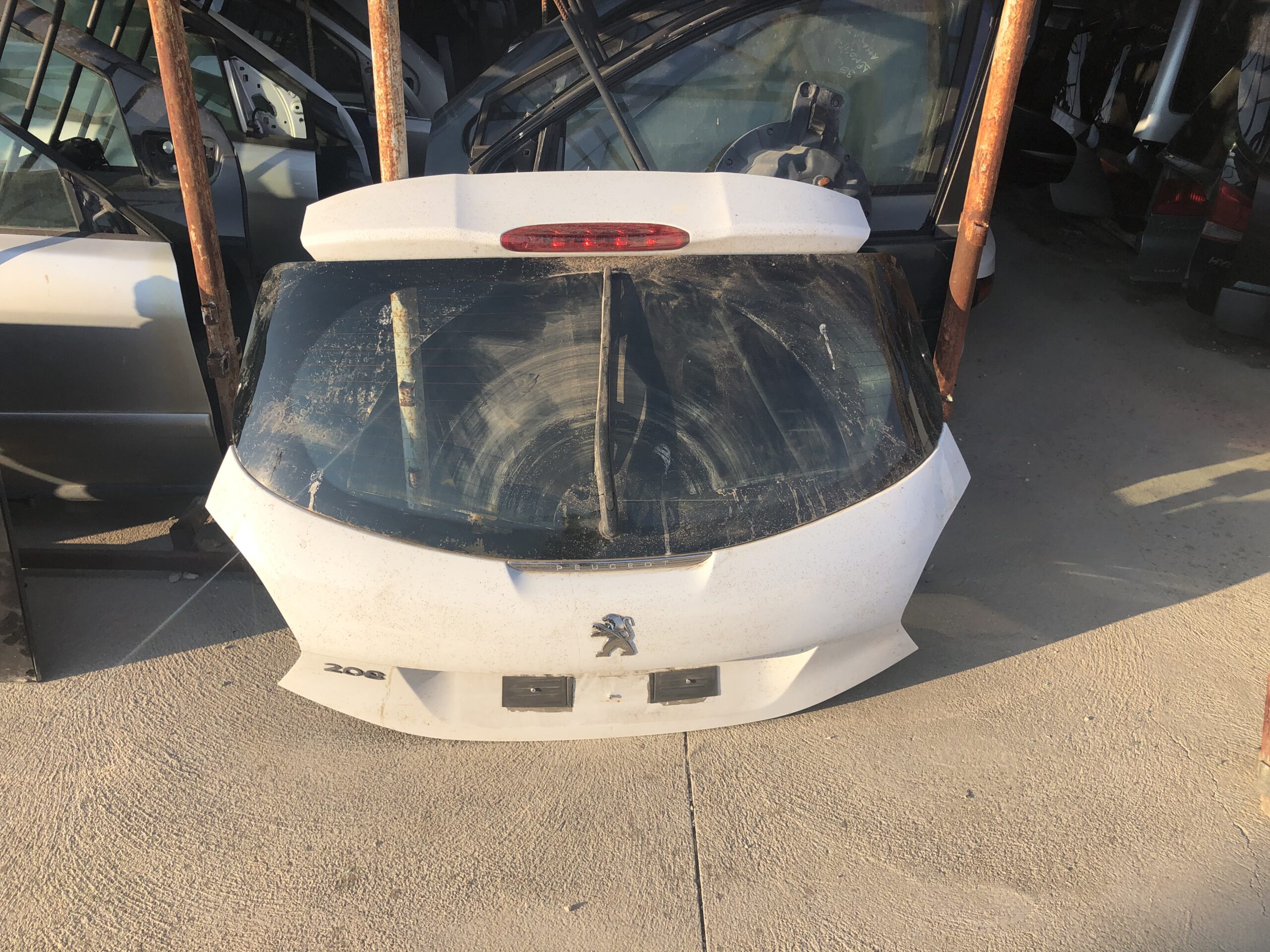 PORTELLONE POSTERIORE PEUGEOT 208 2 PORTELLONE POSTERIORE PEUGEOT 208 1