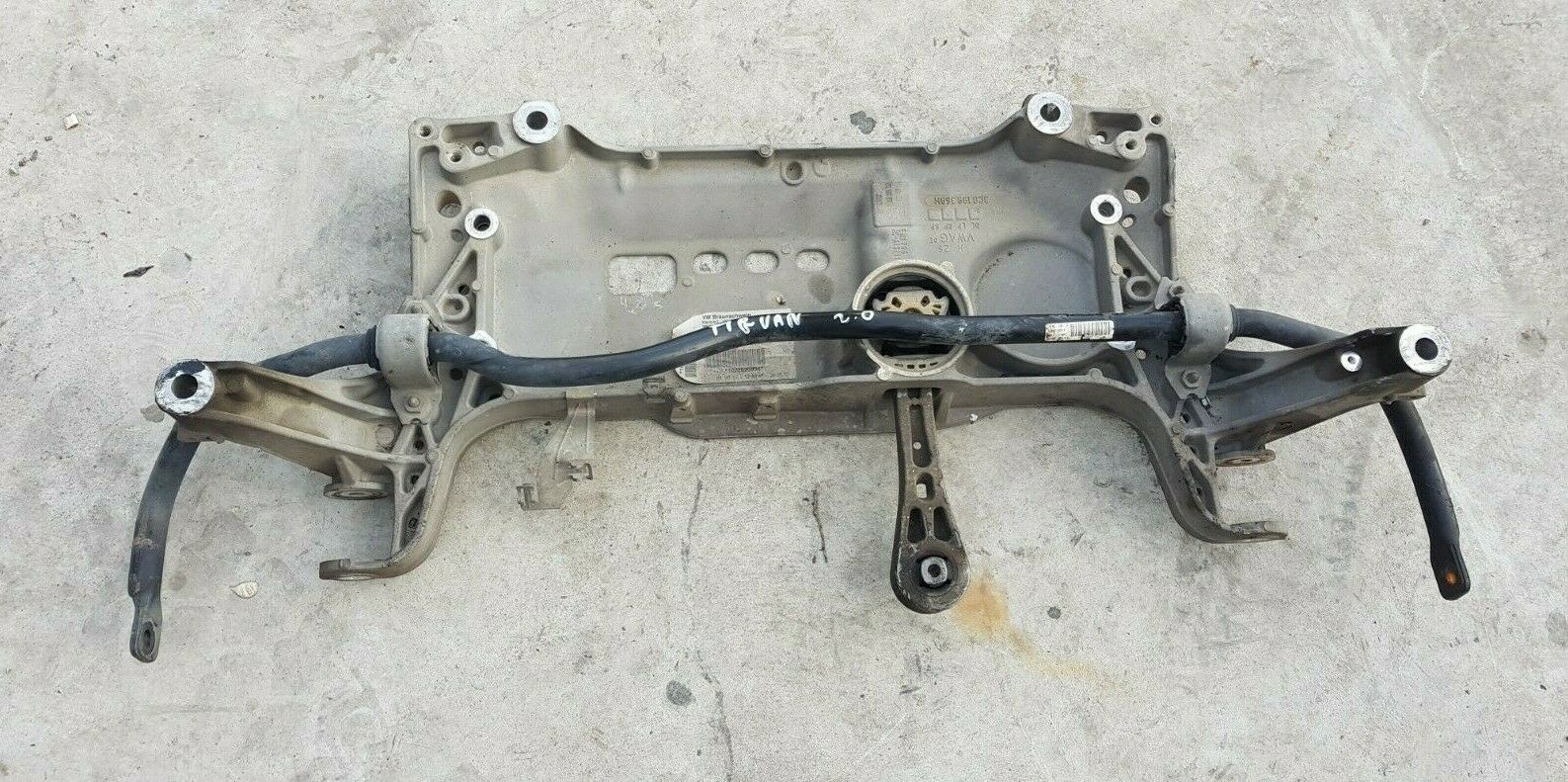 ASSALE ANTERIORE / CULLA MOTORE TIGUAN 1