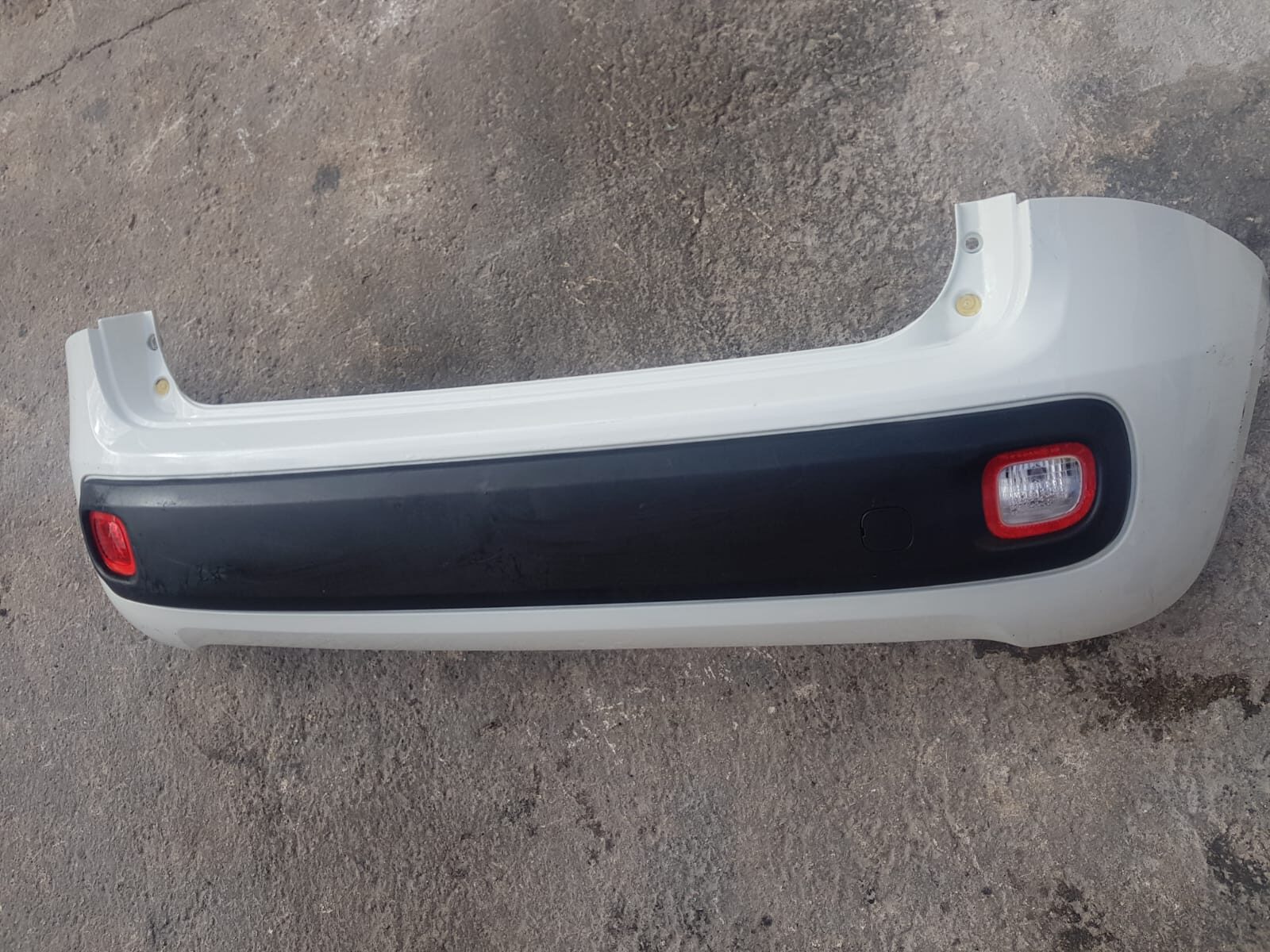 PARAURTI POSTERIORE FIAT PANDA ANNO 2013 1