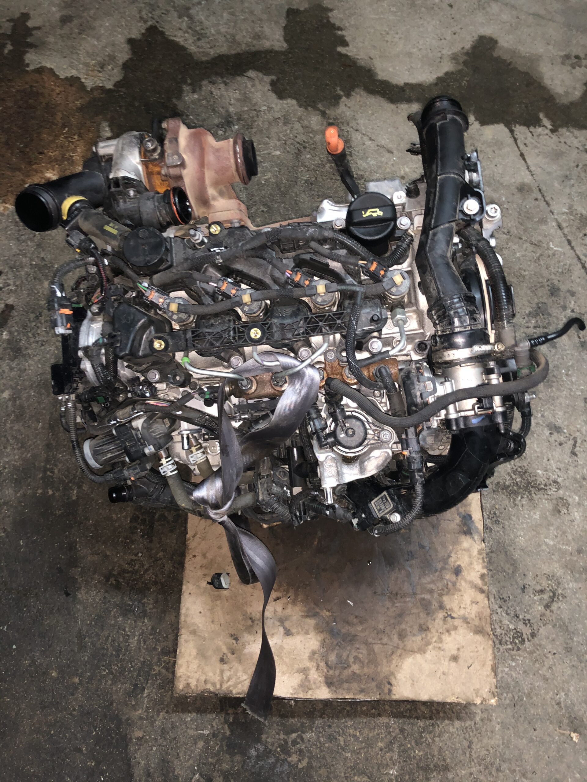 MOTORE PEUGEOT 3008 1.5 DIESEL 1